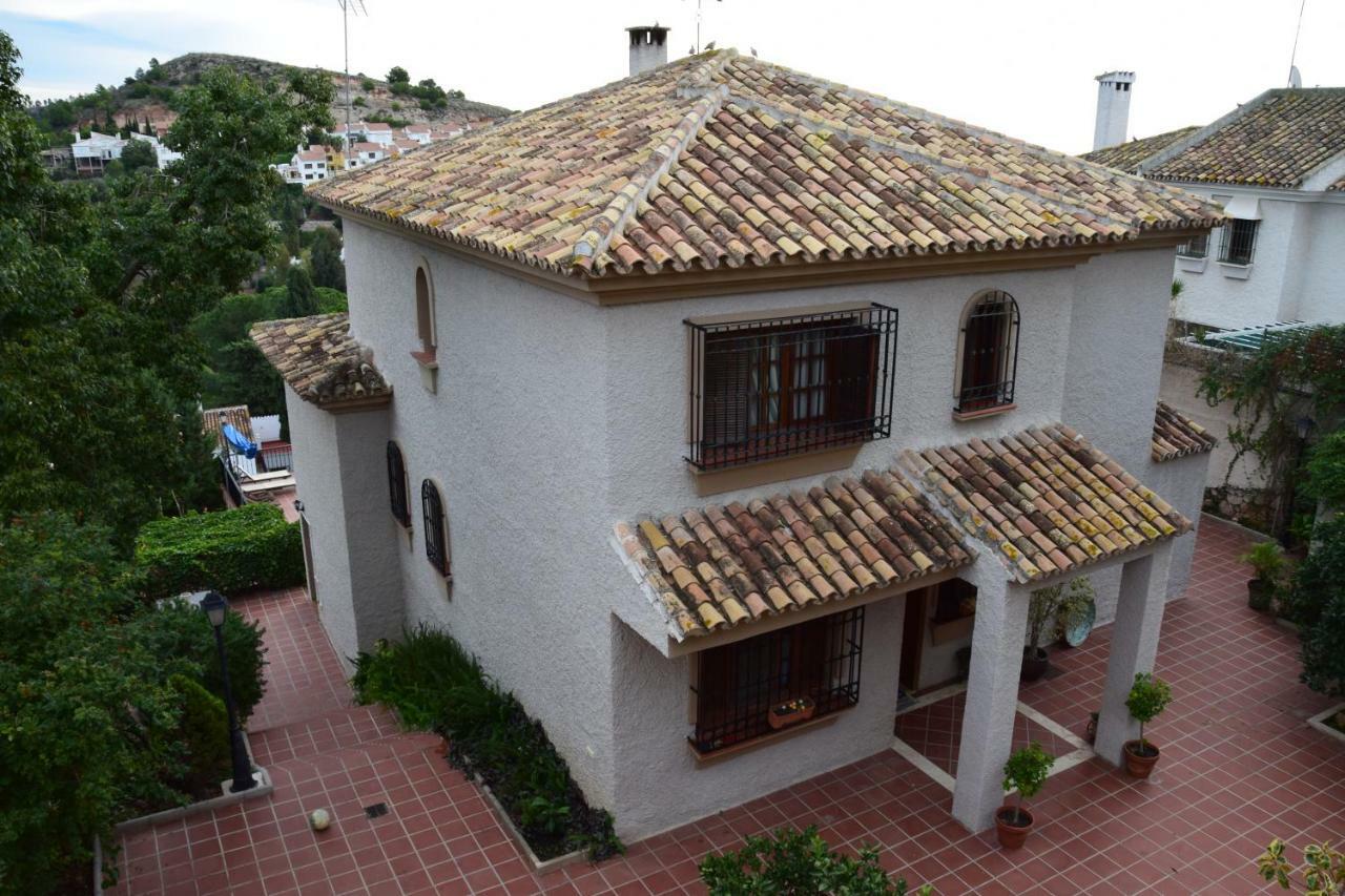 Apartamento-Estudio En Villa Con Piscina Malaga Exterior photo